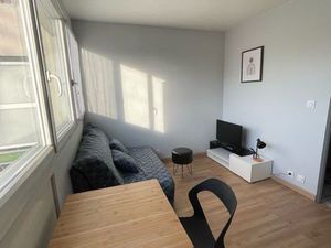 Studio meublé rénové – 18 m²