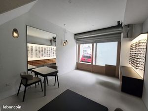 Local liberal / commercial