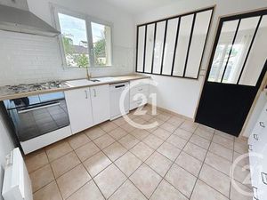 Maison à louer - 5 pièces - 93 52 m2 - Evreux - 27 - HAUTE-NORMANDIE