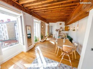 Appartement T2bis tout équipé calme et lumineux à Ainay  en plein cœur de Lyon 2