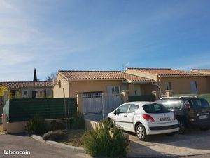 Location villa malemort du comtat