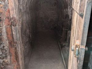 Caves avec prise électrique 4*4m² box local de stockage Gare de l'Est Gare du Nord métro P