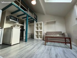 Studio avec mezzanine – Centre-ville de Besançon