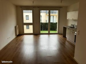 Appartement non meublé 50m2 avec place de parking en sous-sol - Gare de Chantilly