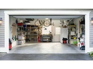 Cherche petite place de garage à Domino 17190