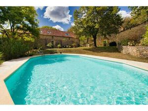 Secteur Daglan- Au sud de Sarlat – Ensemble de caractère avec maison rénovée  gîte  grange