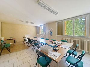 À vendre : Appartement lumineux de 2 pièces à Poitiers à proximité des transports en commu