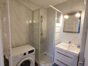 Studio / 30m² / Porte de Bagnolet (Ligne 3)