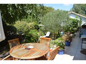 Toulouse rangueil ensemble immobilier de 288m² sur un terrain de 436m² avec garages  jardi