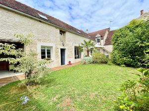 Maison à vendre 7 pièces CHARMOY (89)