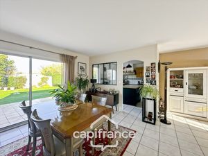 Maison à vendre 103m2  Périgny Rompsay  parcelle 520m2  jardin et garage