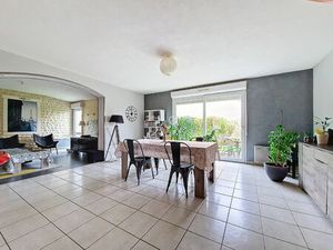 Investissement locatif : Maison avec 3 chambres  locataires en place  secteur prisé du CHU