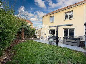 MAISON RÈCENTE STANDING 2015 AVEC JARDIN