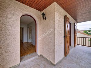 MAISON DE TYPE 5 DE 133M² HABITABLES GARAGE JARDIN SAINT BENOIT QUARTIER ERMITAGE