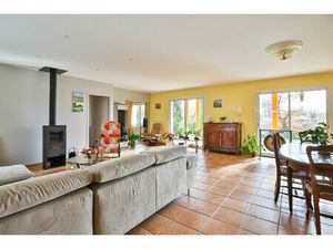 Maison familiale de plain pied sur bel emplacement