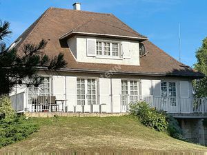 Grande maison familiale pleine de charme à Vouillé  aux portes de Poitiers ! 207 m² + terr