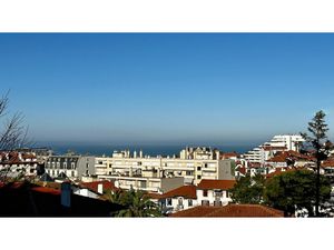 CENTRE - APT T3 AVEC TERRASSE - ASC - VUE DEGAGEE