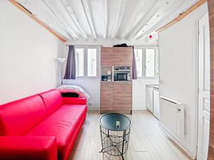 Appartement de 2 pièces de 27.49 m² situé à Paris