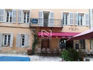 TOURRETTES EXCLUSIVITE : COEUR DE VILLAGE MAGNIFIQUE APPARTEMENT