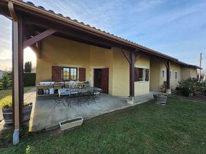 Location maison 4 pièces 131 m² à Capian (33550)