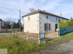 ENSEMBLE DE DEUX MAISONS