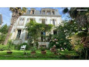 Maison 10 pièces 400 m²