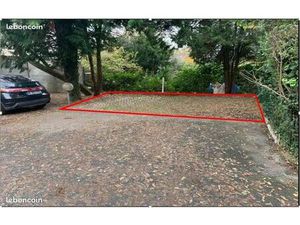 Vente deux places de parking mitoyennes