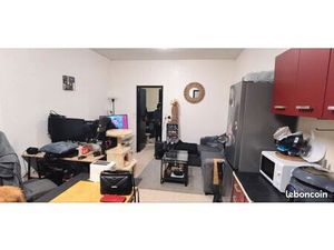 F2 35 m2 très bien situé proche tous commerces