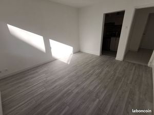 Loue appartement 2 pièces