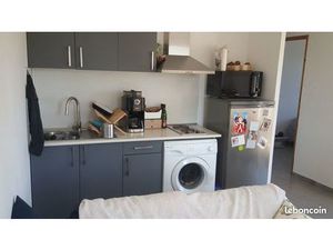 Appartement à Camaret sur Aigues