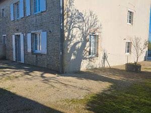 Location 15 kms nord niort