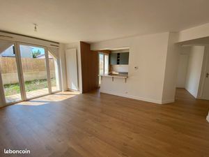 T2 meuble parking et jardin