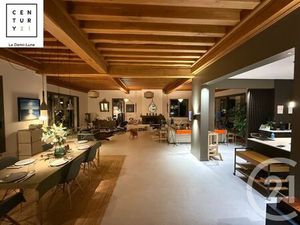 Maison à louer - 9 pièces - 264 m2 - Tassin La Demi Lune - 69 - RHONE-ALPES