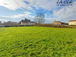 Vente Terrain à Saint-Hilaire-des-Loges (85240) : à vendre / Saint-Hilaire-des-Loges