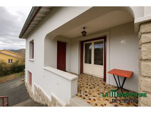 MAISON INDIVIDUELLE SUR PARCELLE DE 825M2 CONSTRUCTIBLE / FI