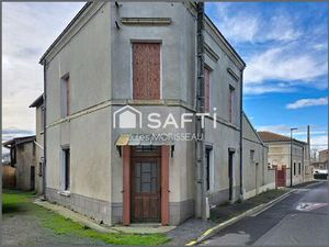 Maison de bourg avec travaux