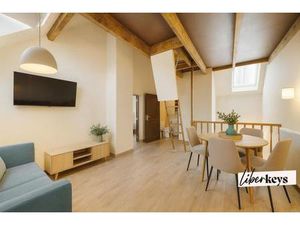 Proche Thoiry – Maison de village type triplex + 2 jardins + 2 parkings