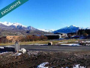 Terrain constructible viabilisé à vendre