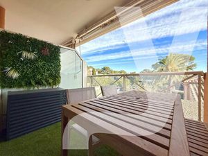 Appartement T2 avec balcon à proximité de la plage.