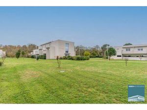 Deux pièces vendu loué avec balcon et parking couvert