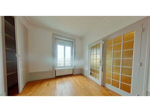 T2 PLACE GRANDCLEMENT 69100 VILLEURBANNE