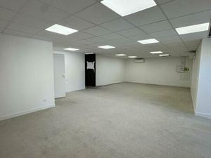 LOCAL PROFESSIONNEL à louer