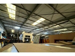 LOCAL D'ACTIVITE à vendre