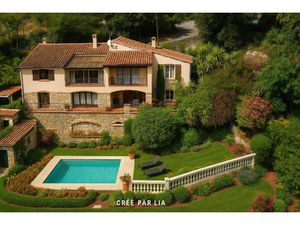 BELLE MAISON AVEC VUE COLLINES A RENOVER