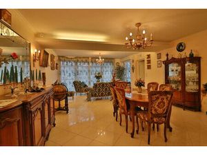 Appartement 6 pièces 178 m² à vendre / acheter reims 51100 ? | ERA Immobilier