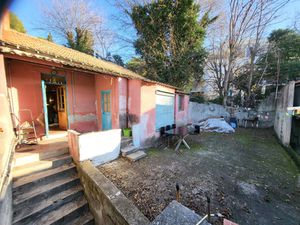 MAISON DE PLAIN PIED A RENOVER 3 PIECES 65M2 SUR 160M2 DE TERRAIN