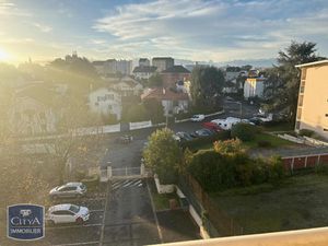 Appartement à louer 3 pièces 66.23 m² - Pau (64) - 820€