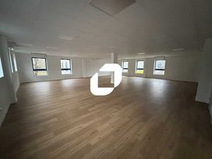 A LOUER  Proximité immédiate avec le RER D (Ris Orangis)