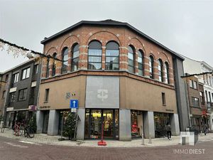 Handelspand (duplex met lift)