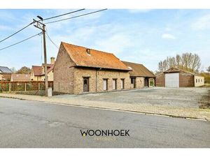 Te renoveren open bebouwing met werkplaats van 200m²!